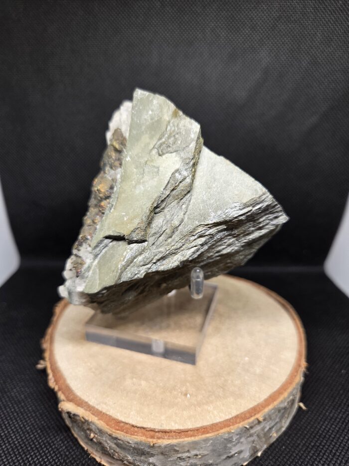 20250909_200029 Calciet, Goud Pyriet met Loodpyriet - 260 Gram