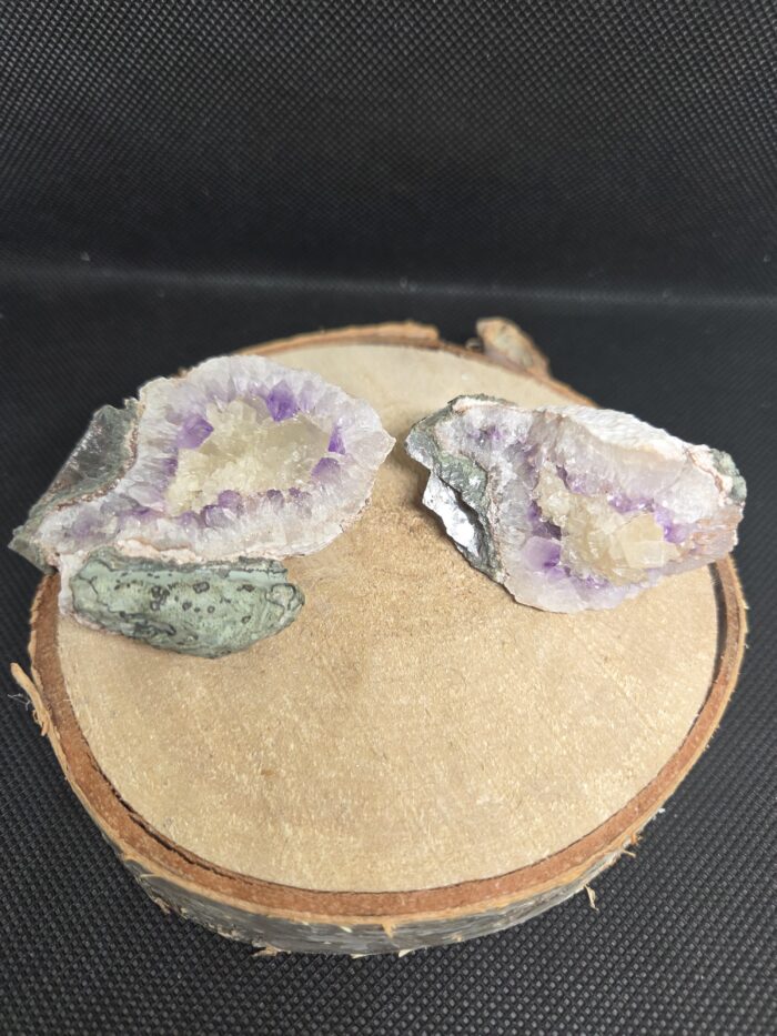 Amethist_kleinegeode_spiritsoflife Amethist - Kleine Geode - 135 Gram
