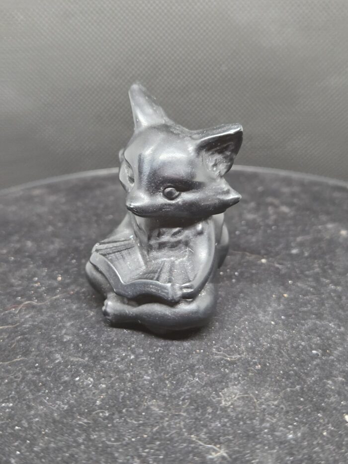 20251104_172117 Obsidiaan - Vos met boekje - 65 Gram