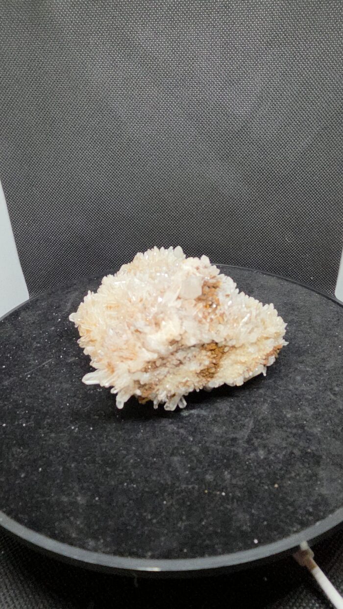 20251118_182851 Crysantsteen - ruw - 505 Gram