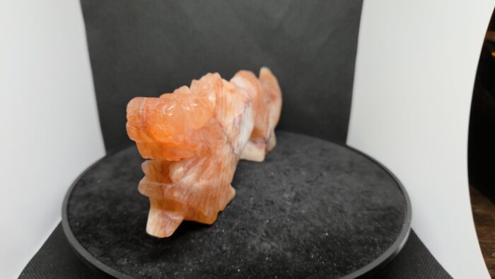 20251118_190921 Fire Quartz - Draak in zijn geheel - 365 Gram