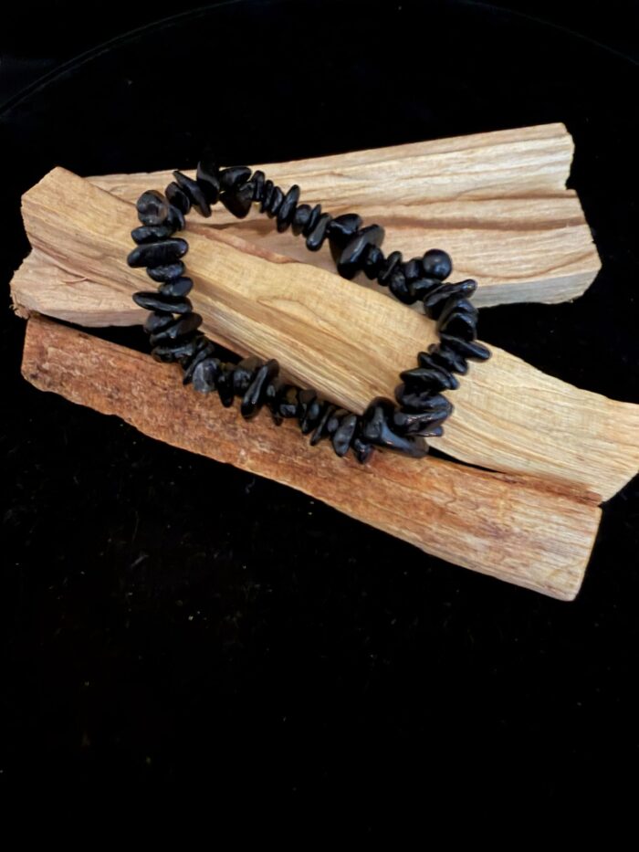 kinderarmbandje-zwartetoermalijnchips-spiritsoflife Kinderarmbandje - Zwarte toermalijn - chips 4 mm